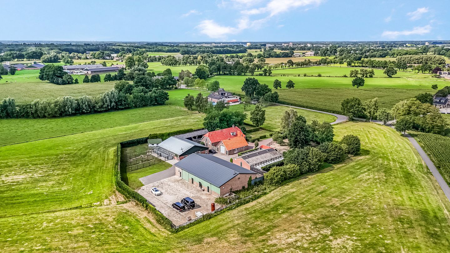 View photo 2 of Krumselaarseweg 16