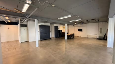 View photos