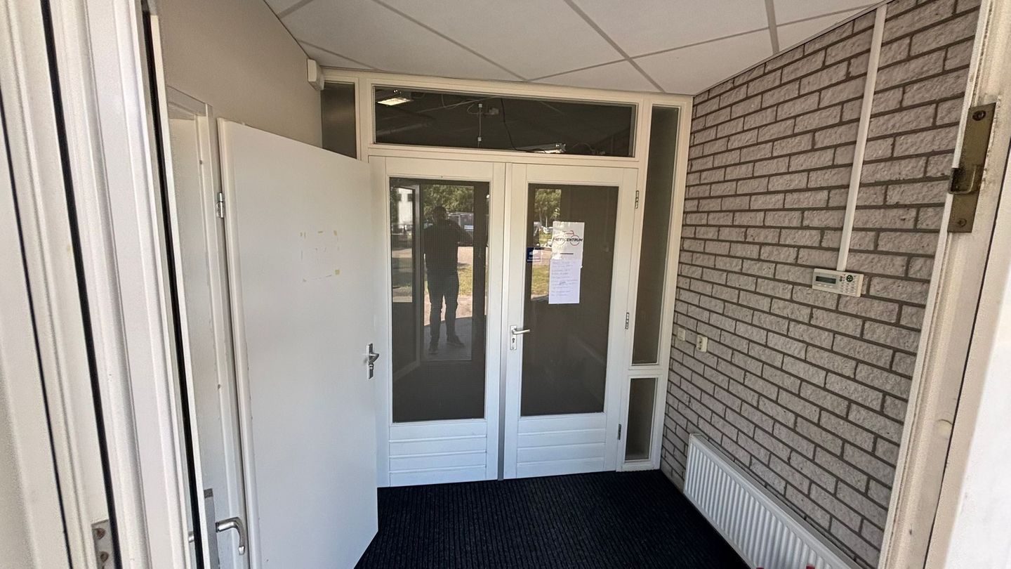 View photo 3 of Keersluisweg 7