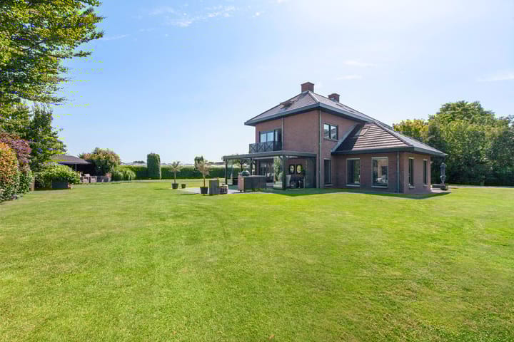 Foto 23 van Van Ruyvenlaan 2