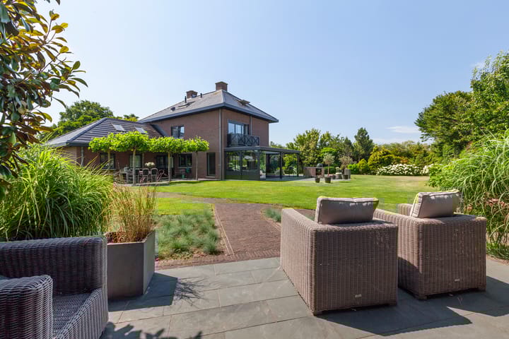 Foto 29 van Van Ruyvenlaan 2