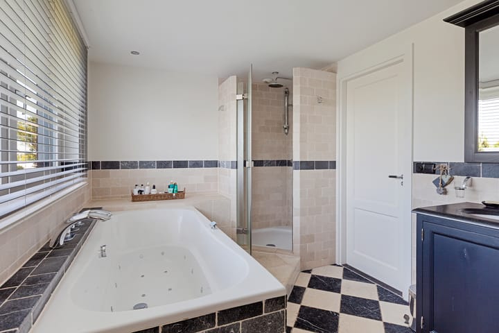 Foto 37 van Van Ruyvenlaan 2