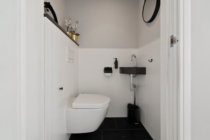 Photo 7 of Kennemerstraatweg 236