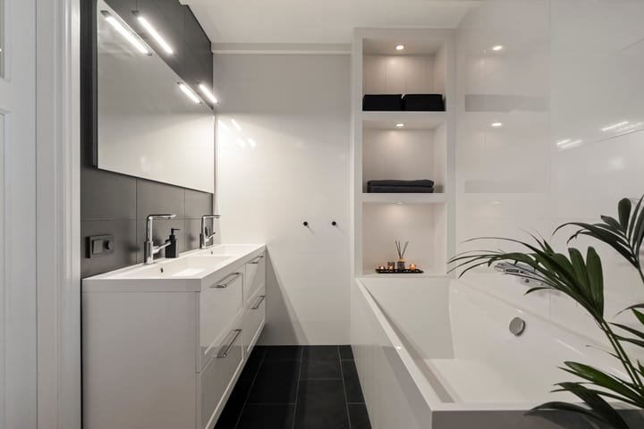 Photo 25 of Kennemerstraatweg 236