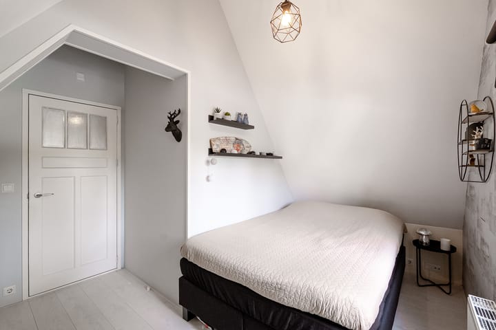 Photo 37 of Kennemerstraatweg 236