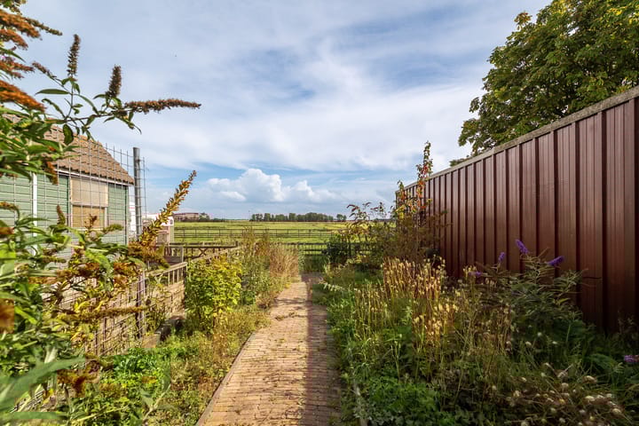 Photo 45 of Kennemerstraatweg 236