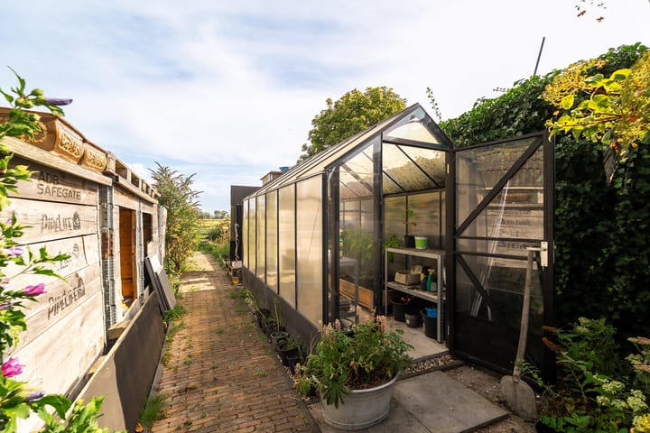 Photo 46 of Kennemerstraatweg 236