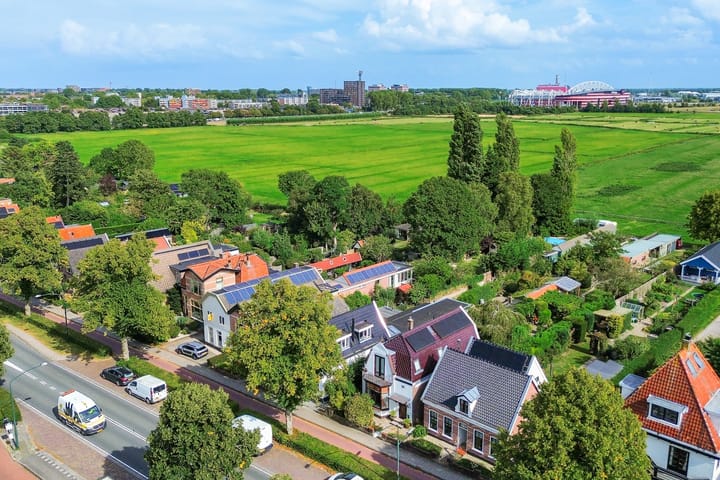 Photo 50 of Kennemerstraatweg 236