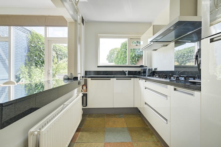 Photo 22 of Valkenierslaan 240