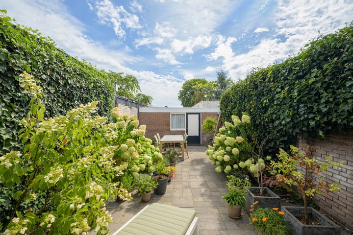 Photo 27 of Valkenierslaan 240