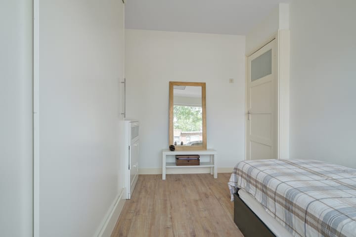 Photo 39 of Valkenierslaan 240