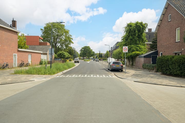 Photo 47 of Valkenierslaan 240