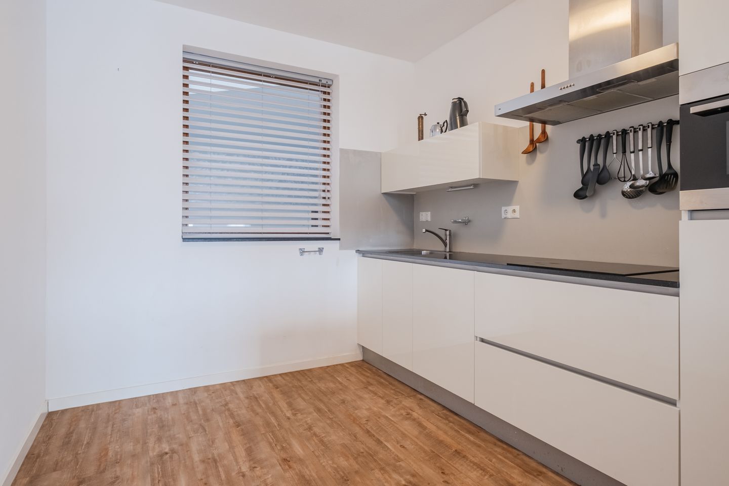 Foto 14 van Willibrorduslaan 3-C