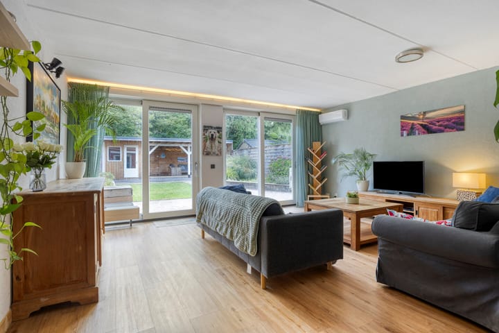 Foto 9 van Poolster 6