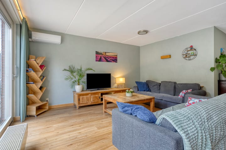 Foto 10 van Poolster 6