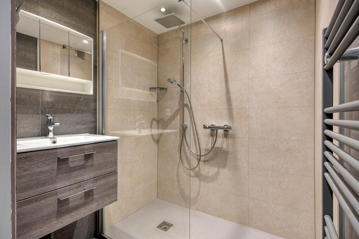 Foto 4 van Chopinplein 37