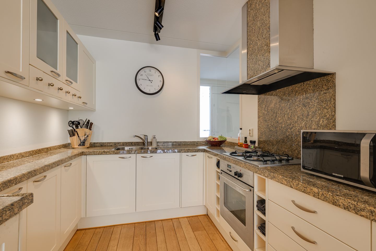 Photo 10 of Graanveld 9