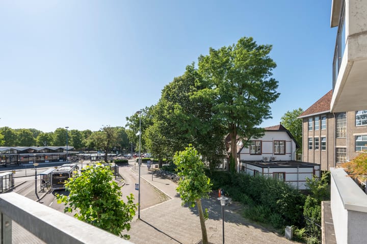 Photo 2 of Stationsplein 15