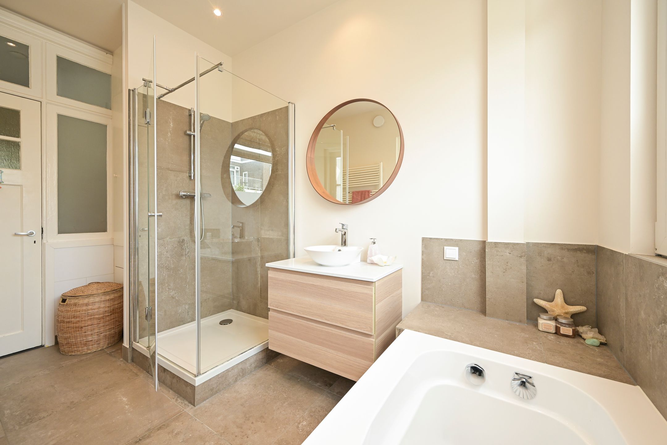 Foto 36 van Fahrenheitstraat 357