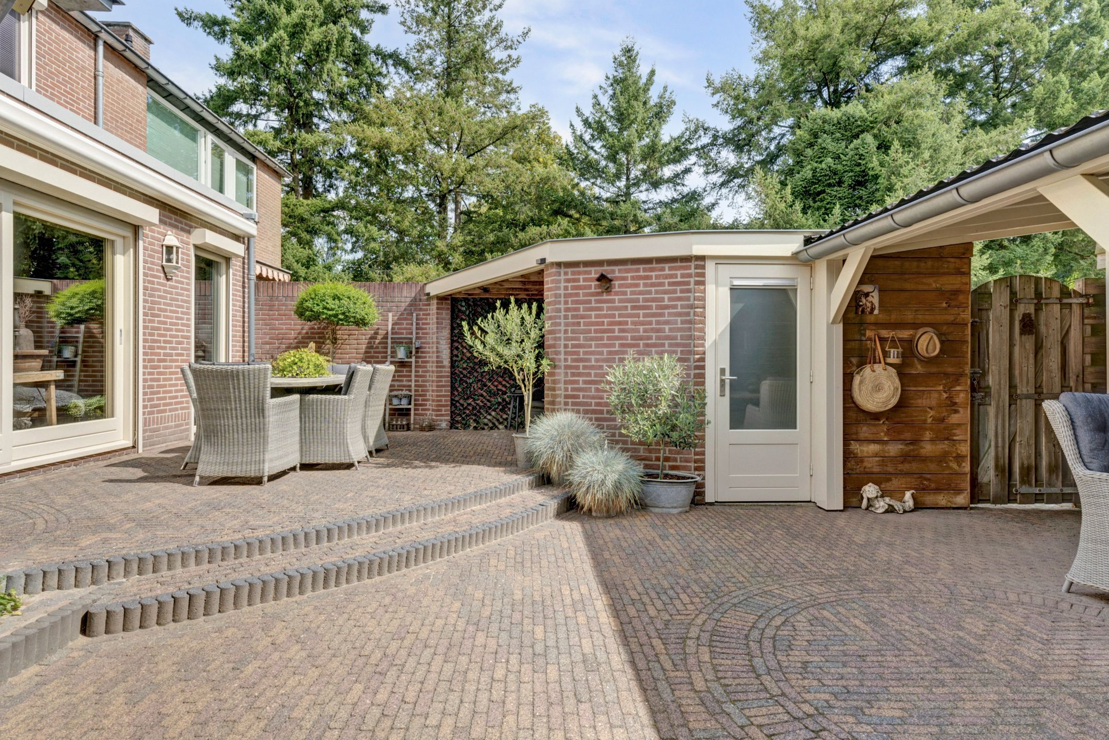 Foto 21 van Bernard Zweerslaan 34