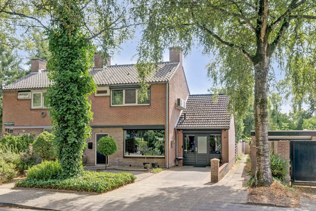 Foto 28 van Bernard Zweerslaan 34