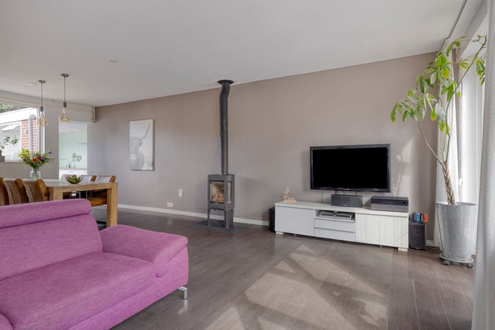 Foto 6 van Uranus 26