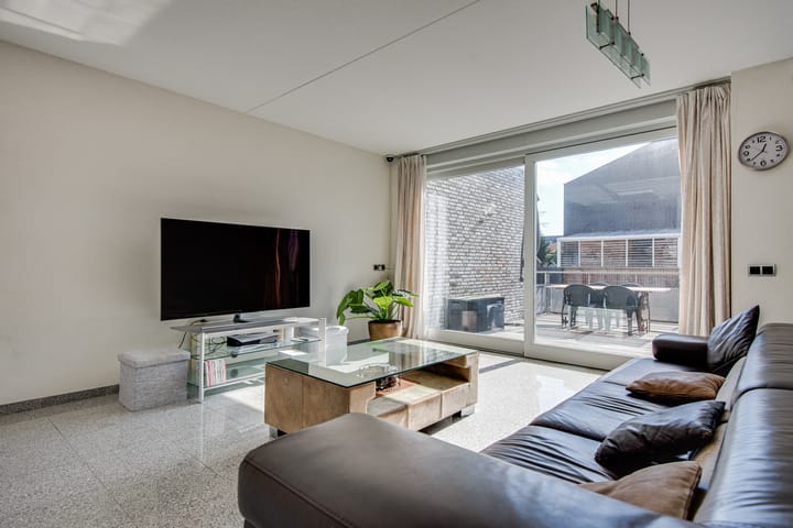 Foto 8 van De Blazer 16