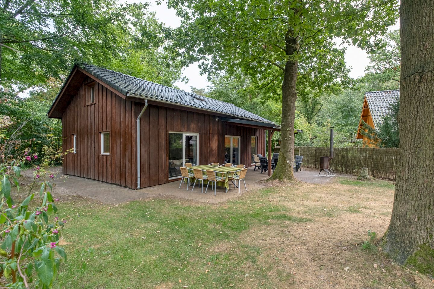 Photo 1 of Lhee 88-A9