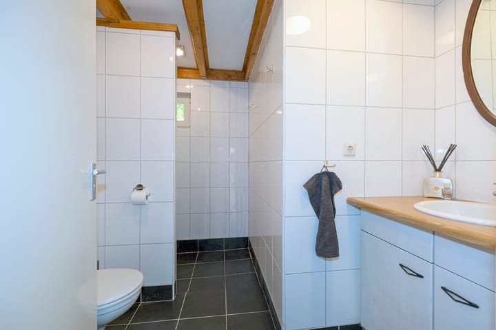 Photo 13 of Lhee 88-A9