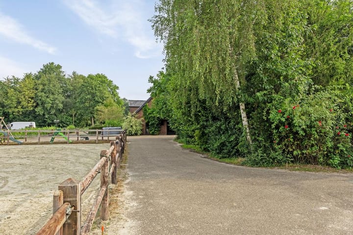 Photo 46 of Dieckertsweg 4