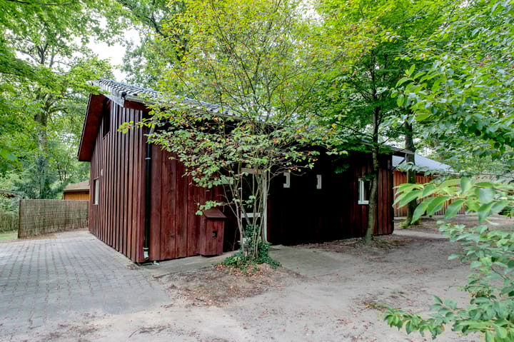 Photo 32 of Lhee 88-A9