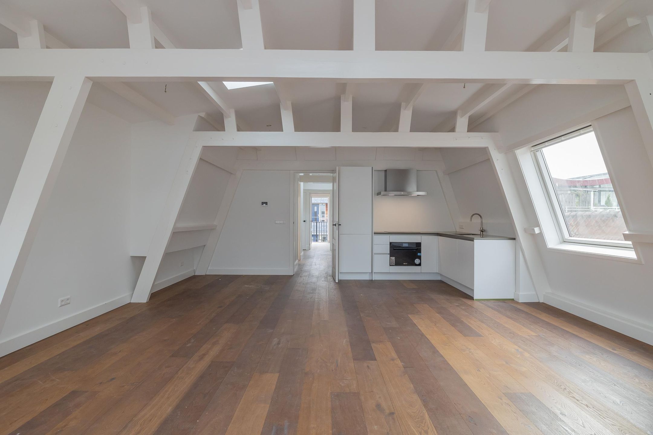 Photo 9 of Pieterstraat 4-B