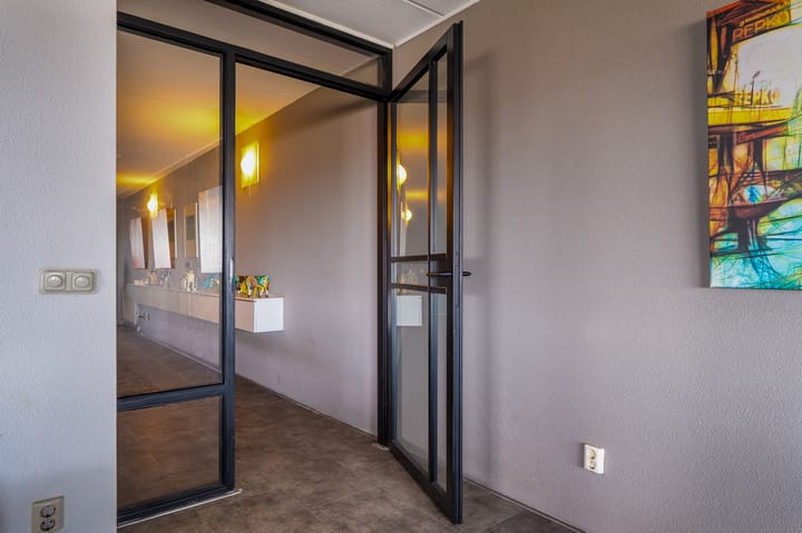 Foto 16 van Emmasingel 48