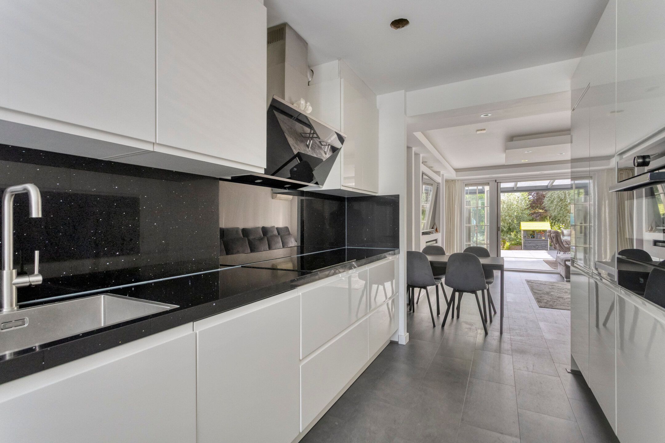 Foto 15 van Marga Klompélaan 28