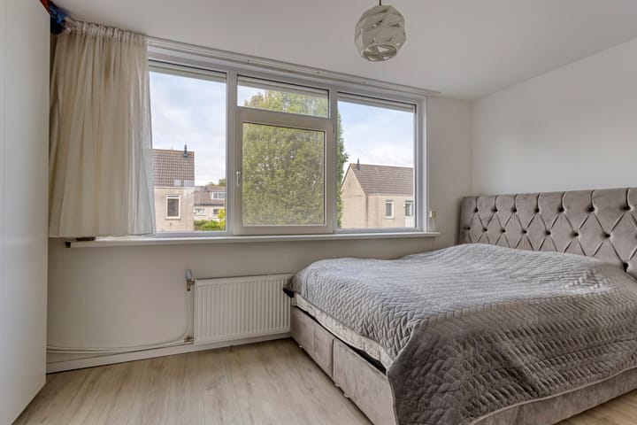 Foto 18 van Marga Klompélaan 28