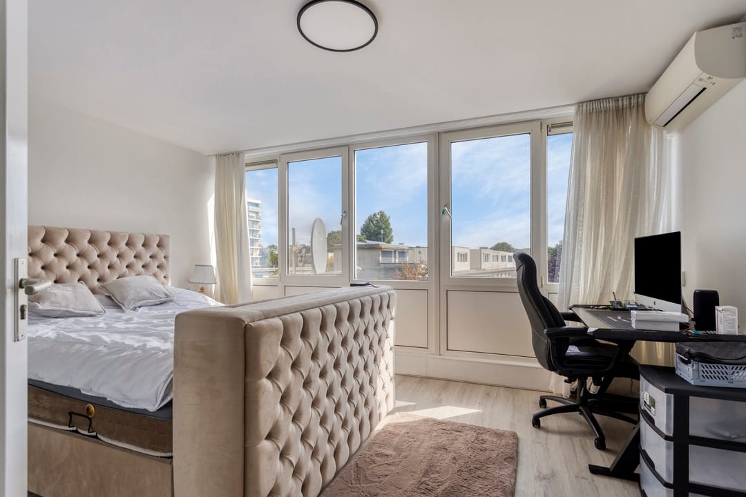 Foto 23 van Marga Klompélaan 28