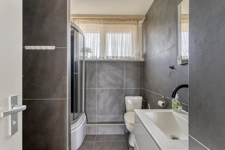 Foto 26 van Marga Klompélaan 28