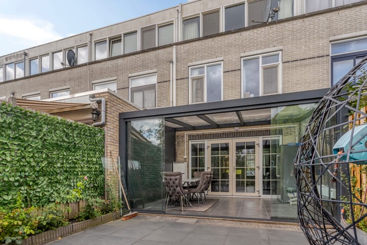 Foto 29 van Marga Klompélaan 28