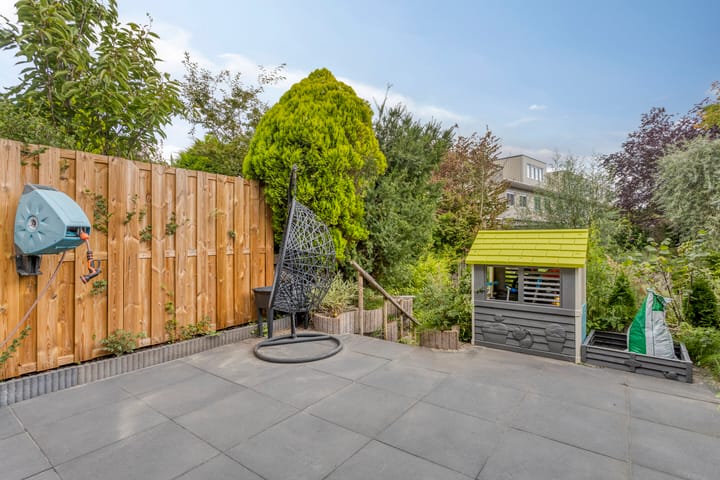 Foto 31 van Marga Klompélaan 28