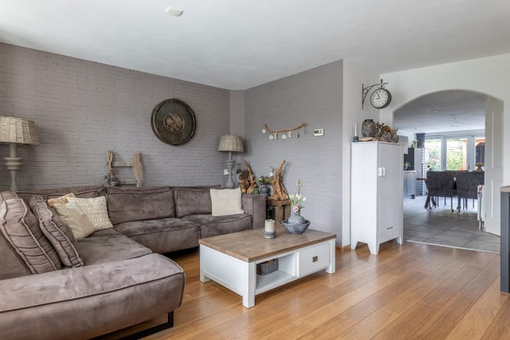 Photo 9 of Akelei 35