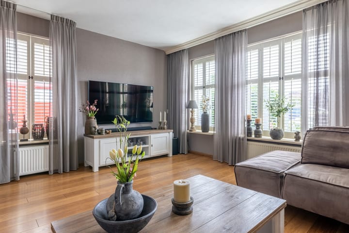 Photo 11 of Akelei 35