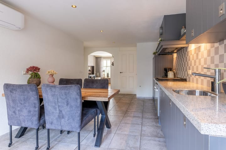 Photo 16 of Akelei 35