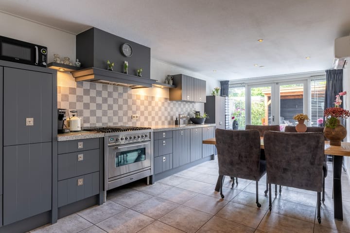 Photo 17 of Akelei 35