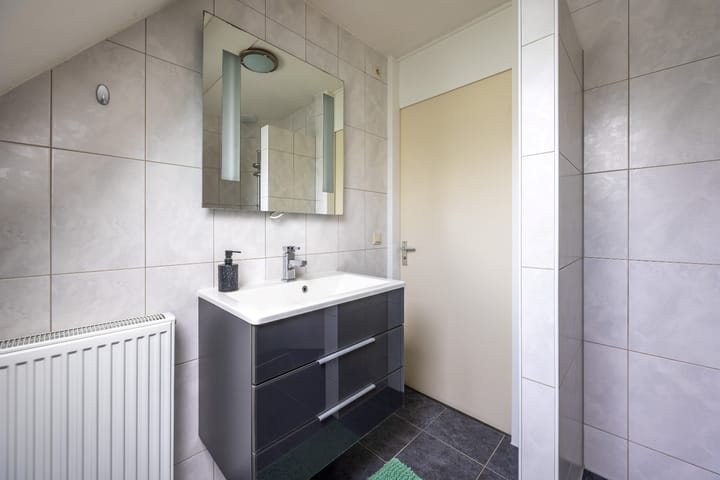 Photo 22 of Akelei 35