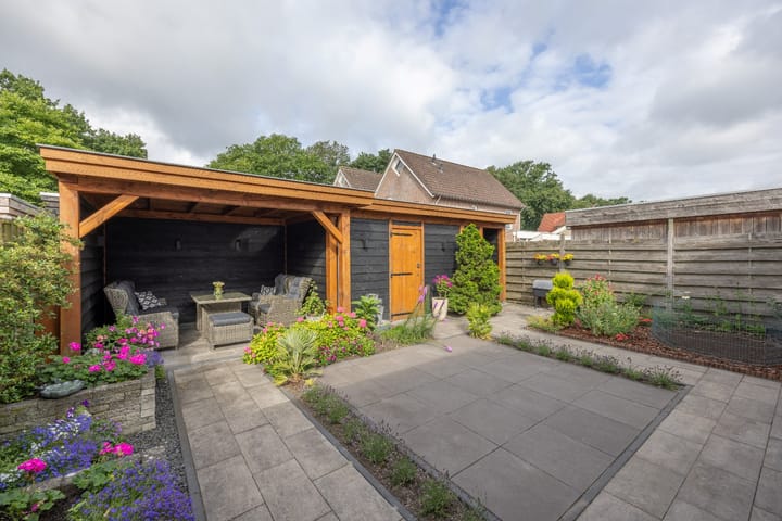 Photo 31 of Akelei 35