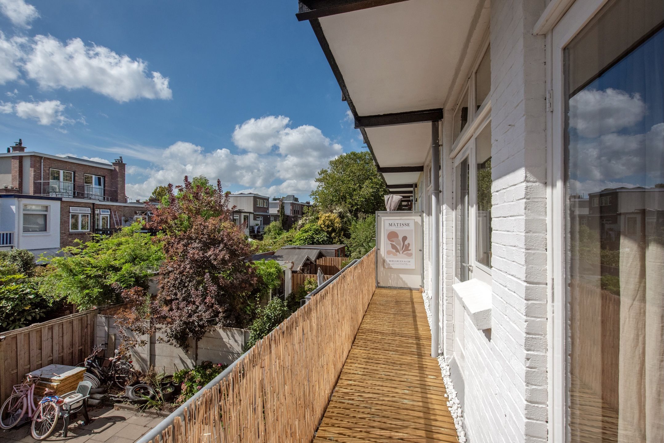 Foto 3 van Caan van Necklaan 156