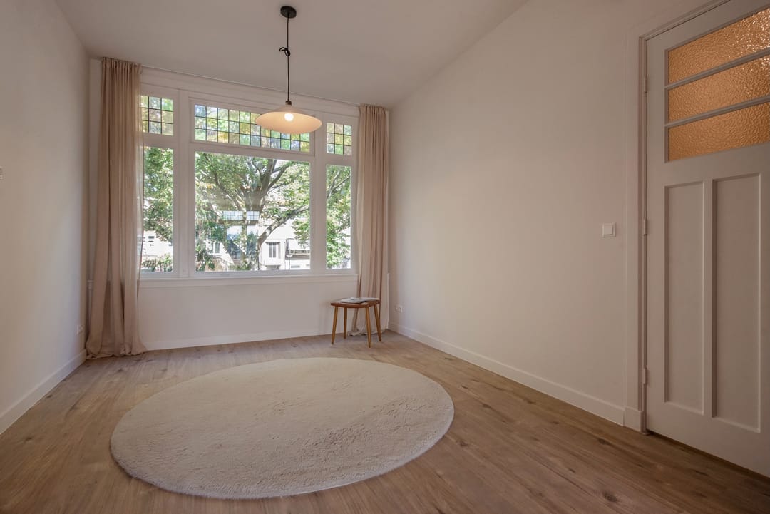 Foto 8 van Caan van Necklaan 156