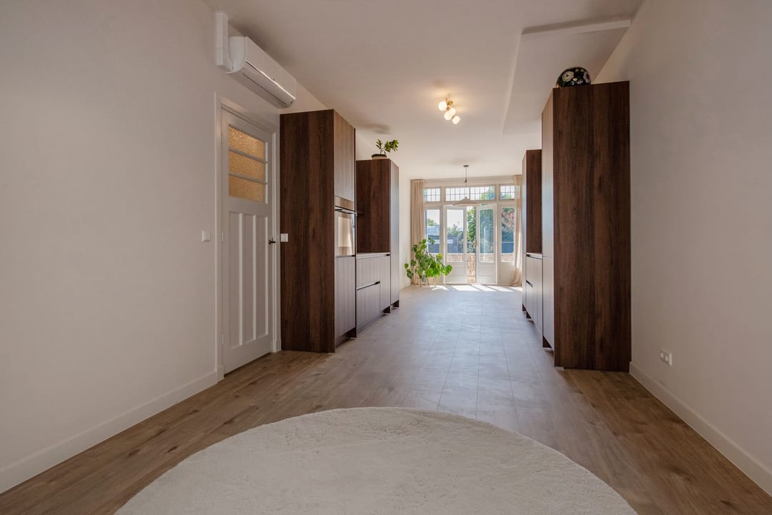 Foto 11 van Caan van Necklaan 156