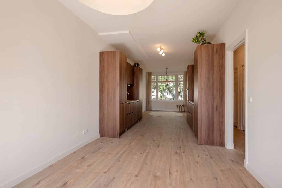 Foto 17 van Caan van Necklaan 156