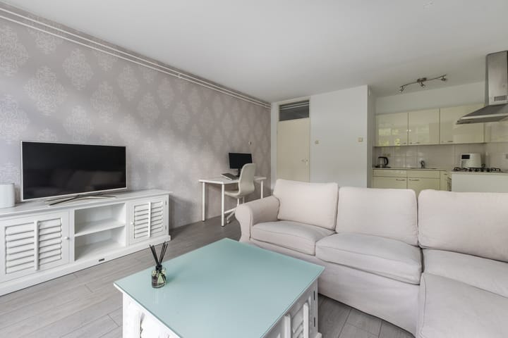 Photo 6 of Dostojevskisingel 83